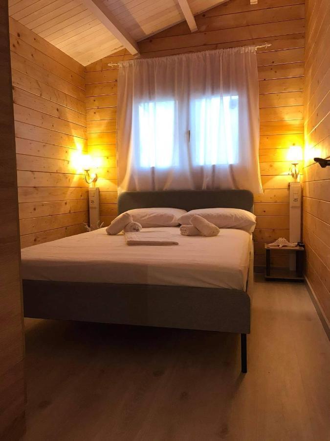 プレベザ Fillip Wooden Houseヴィラ エクステリア 写真