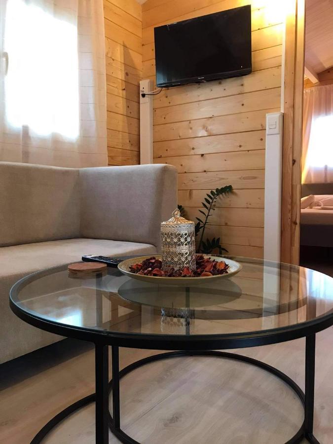 プレベザ Fillip Wooden Houseヴィラ エクステリア 写真